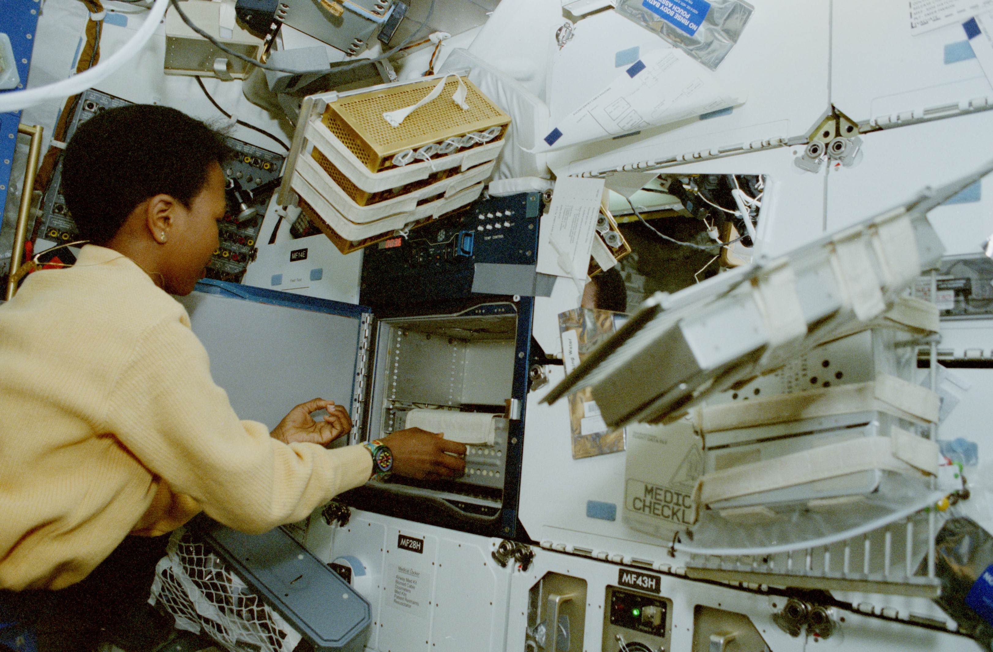 Mae Jemison: First Black Woman In Space – Pieces Of History